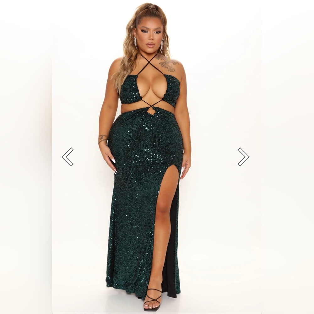 Elegant Green Sequin Evening Gown Size Xl
